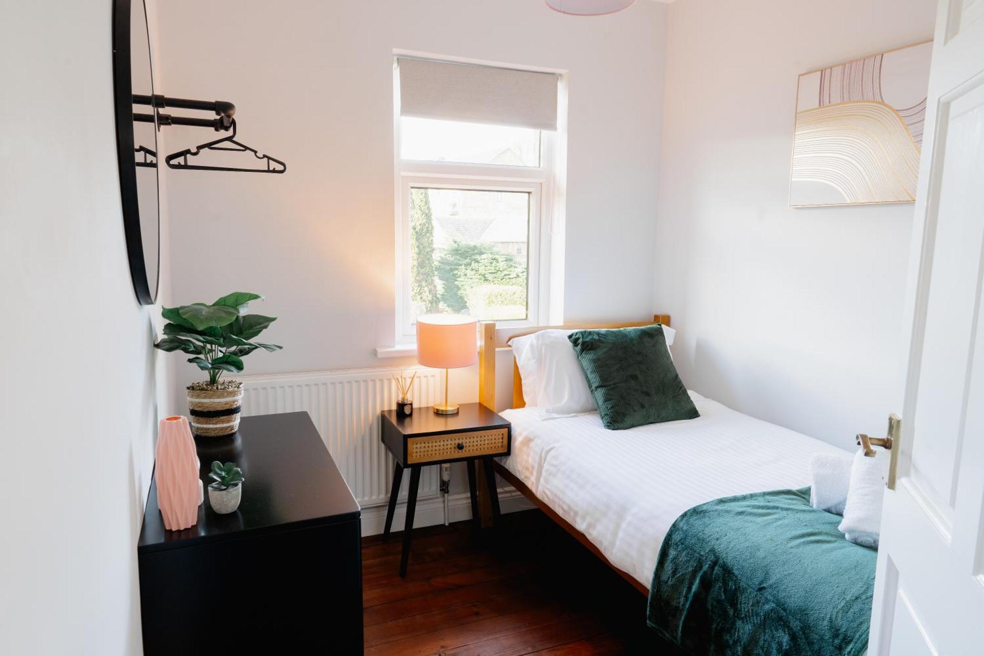 Bowling Terrace By Above Rubies - Stylish, 3 Bedroom, Pet Friendly House In Skipton Buitenkant foto